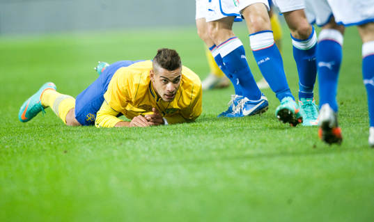 Mervan Celik, Sverige, på fall