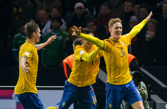 Rasmus Elm jublar