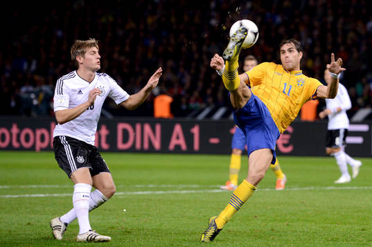 Johan Elmander, Sverige och Toni KROOS, Tyskland