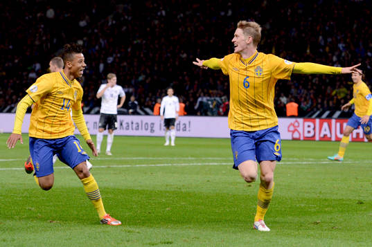 Rasmus Elm, Sverige jublar