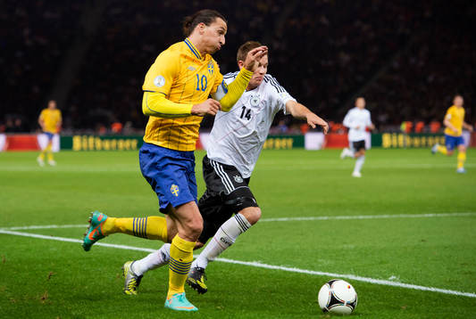 Zlatan Ibrahimovic, Sverige, Holger BADSTUBER, Tyskland