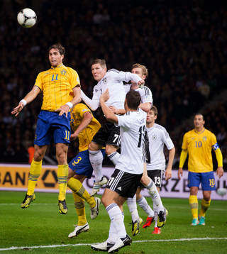 Johan Elmander, Sverige, Bastian SCHWEINSTEIGER, Tyskland