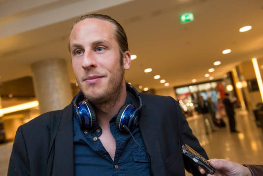 Jonas Olsson lämnar spelar hotellet