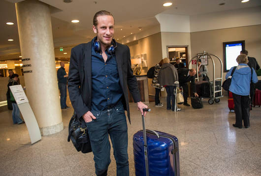 Jonas Olsson lämnar spelar hotellet