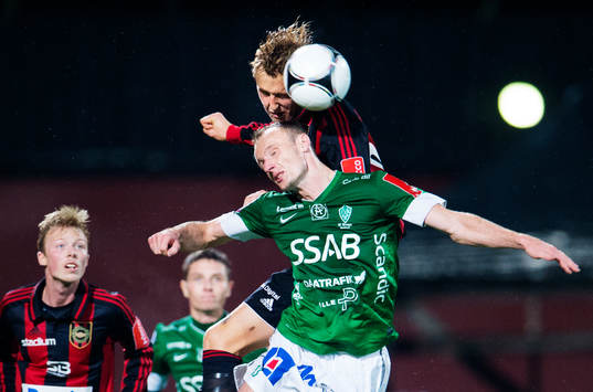 Dragan Kapcevic, Brage, i en luftduell med Joakim Lindner,