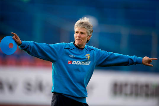 Pia Sundhage, förbundskapten, Sverige