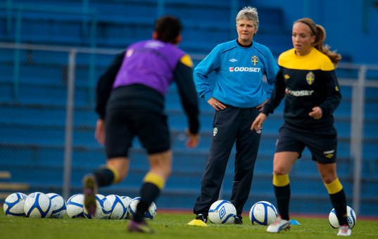 Pia Sundhage, förbundskapten, Sverige
