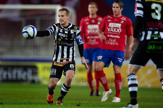 Fredrik Svanbäck, Landskrona tar med handen