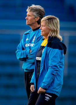 Pia Sundhage, förbundskapten, Marika Domanski Lyfors