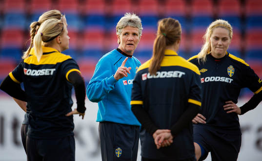 Pia Sundhage, förbundskapten