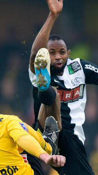 Hög spark, Rene Makondele