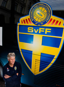 Pia Sundhage, förbundskapten
