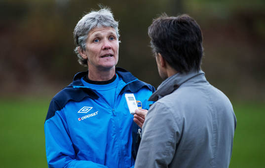 Pia Sundhage, förbundskapten Sverige, intervjuas