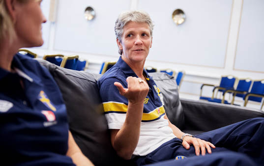 Lilie Persson assisterande förbundskapten och Pia