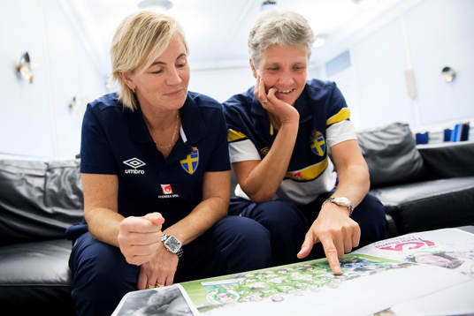 Lilie Persson assisterande förbundskapten och Pia