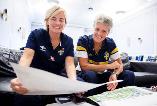 Lilie Persson assisterande förbundskapten och Pia