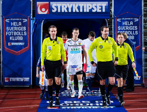 Spelarna gör entré