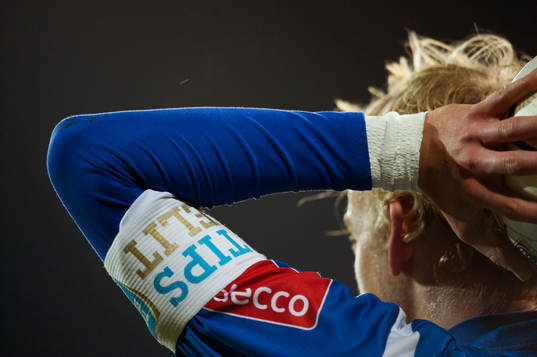 armbindel på Viktor Svensson, Trelleborg
