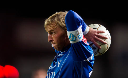 armbindel på Viktor Svensson, Trelleborg