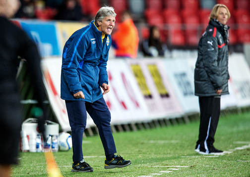 Fotboll, Damlandslaget, Träningslandskamp, Sverige -