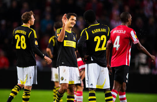 Celso Borges och Kwame Amponsah Karikari, AIK, är glada