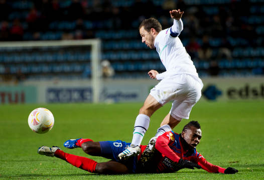 Steven Cherundolo, Hannover, May Mahlangu, Helsingborg