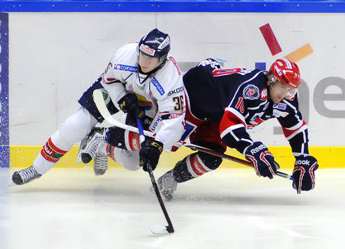 Philip Holm Djurgården och Damien Fleury Södertälje SK