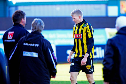 Tom Söderberg, Häcken, lämnar planen