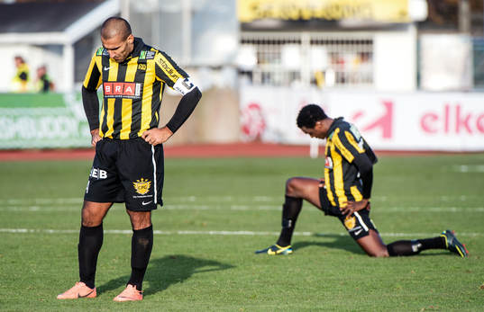 Mohammed Ali Khan, Häcken, deppar