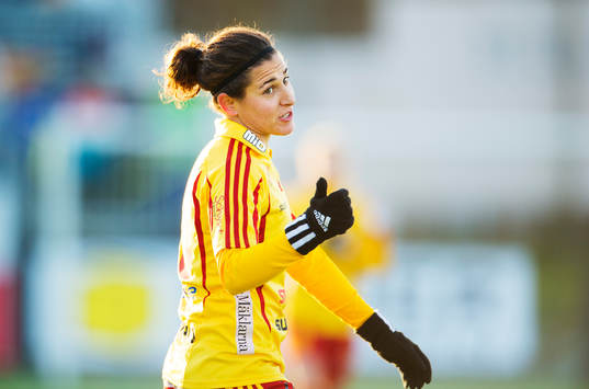 Veronica Boquete, Tyresö, ger tummen upp