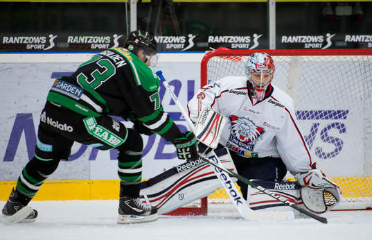 Mike Iggulden, Rögle gör 3-0 på Christian Engstrand,
