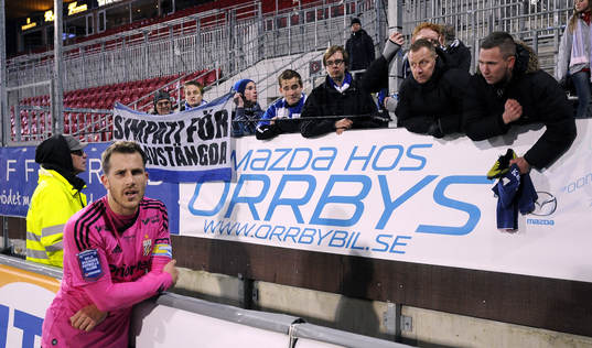 Tobias Hysén fick svara fansen