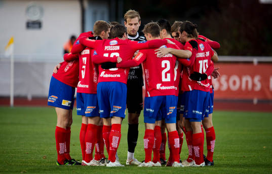 Öster samlar sig innan match