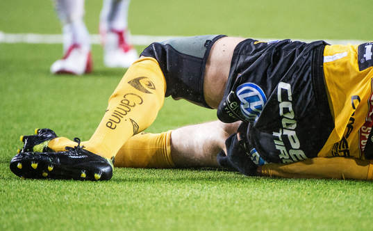 Niklas Hult, Elfsborg, ligger skadad på gräset