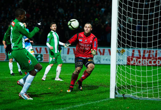 Jose Monteiro, Hammarby, oroar framför Fredrik Persson,