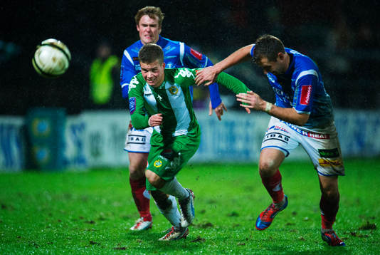 Nicklas Lindqvist, Hammarby, jagar bollen