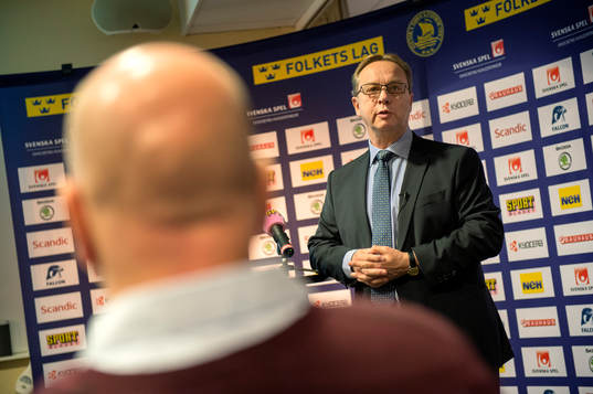 Pär Mårts, Sveriges Förbundskapten  presenterar truppen