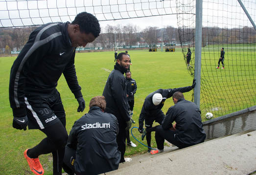 Dominic Chatto, Rene Makondele, Häcken