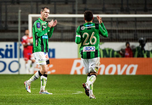 Fredrik Lundgren, Gais, tackas av när han byts ut i sin