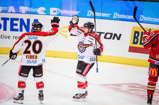 Chris Abbott, Luleå, jublar