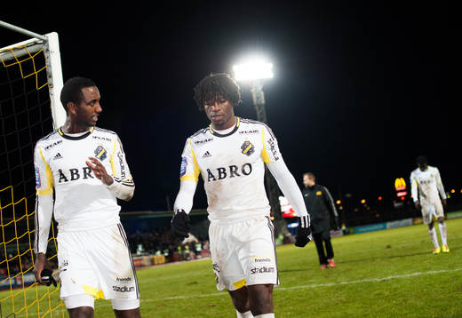 Henok Goitom,  Mohamed Bangura, AIK, besvikna
