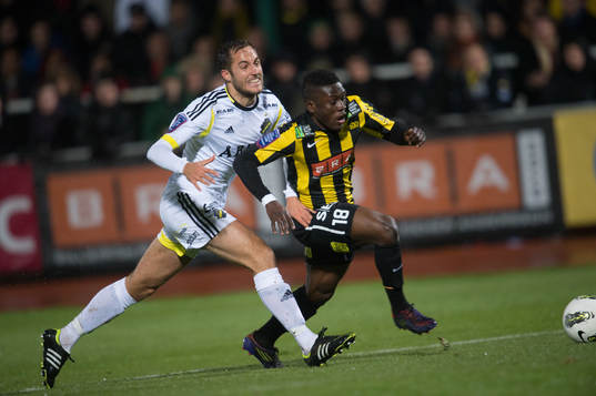 Waris Majeed, Häcken. Nicklas Backman, AIK