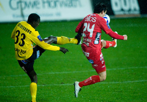 Stefan Ishizaki, Elfsborg får en fot i baken av Gbenga