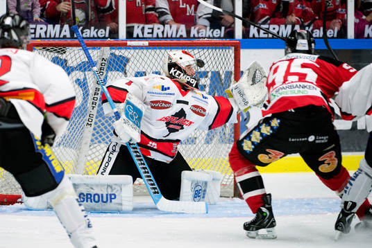 Andre Burakovsky, Malmö Redhawks, sätter 1-0 bakom Joonas