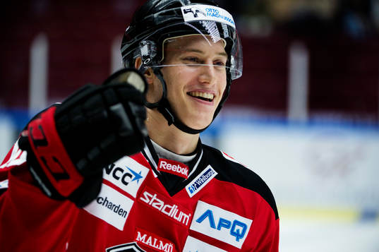 Robin Alvarez, Malmö Redhawks, är glad