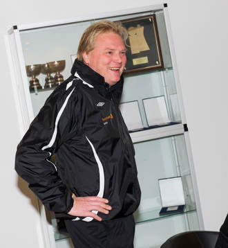 En glad Jörgen Lennartsson, chefstränare IF Elfsborg