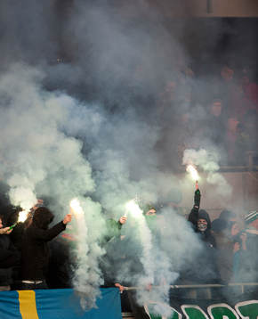 Hammarby, suportrar, maskerad, åskådare