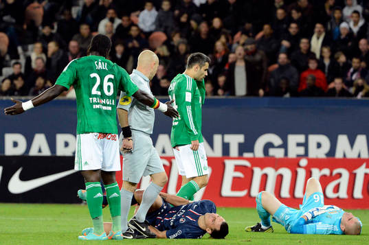 Choc Zlatan Ibrahimovic / Stephane RUFFIER - 03.11.2012 -
