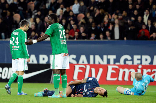 Choc Zlatan Ibrahimovic / Stephane RUFFIER - 03.11.2012 -