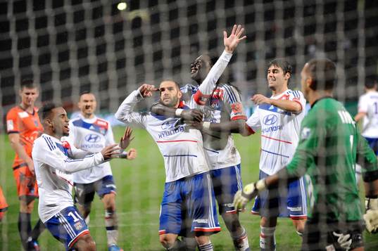 Joie Lisandro LOPEZ / Bafetimbi GOMIS / Yoann GOURCUFF -